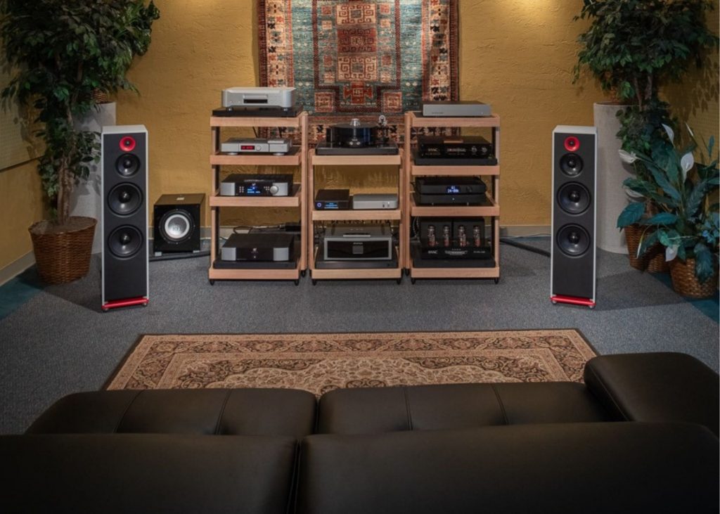 2 Single RXR-1921 4V's with RXR-1921 3V in the Center with Isolation Bases and R-Shelves